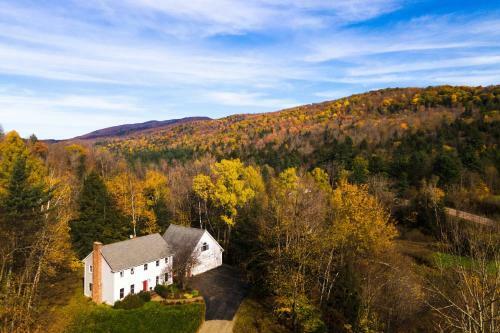 Vt Custom Country House On 10 Beautiful Acres