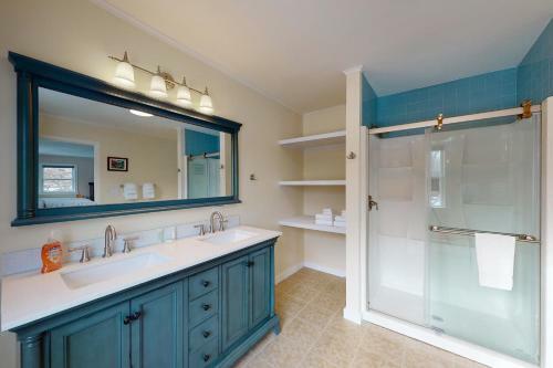 Renovated Family Farmhouse