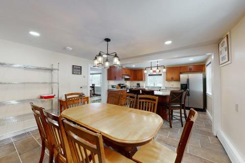 Renovated Family Farmhouse