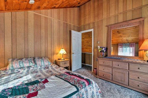 Wilmington Home With Pool Access, 20 Mins To Mt Snow