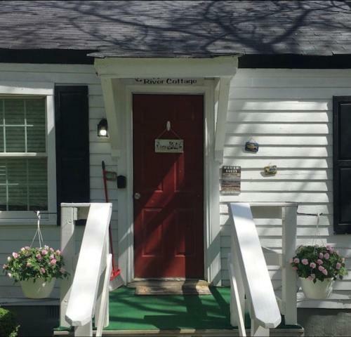 Villa Rappahannock River Cottage Near I-95!