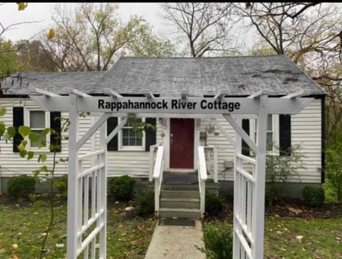 Villa Rappahannock River Cottage Near I-95!