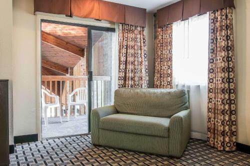 Motel Quality Inn Byron Center