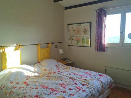 Cozy Holiday Home In Montpezat With Private Pool