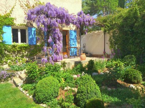 Cozy Holiday Home In Montpezat With Private Pool