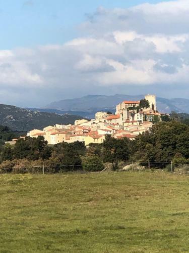 Charmante Maison de Village Avec Toit Terrasse
