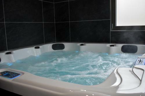 Bed & Breakfast Ch�teau De Montabert