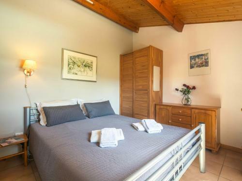 Majestic Villa In Montbrun With Private Heated Pool