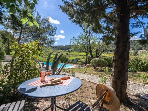 Majestic Villa In Montbrun With Private Heated Pool