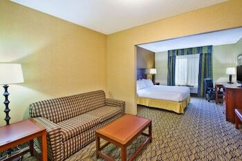 Holiday Inn Express Hotel & Suites - Belleville Area