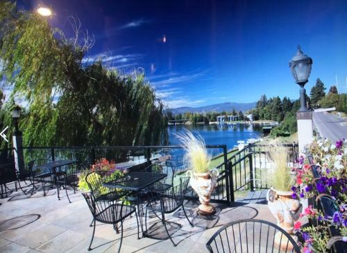 Posada Swan River Inn