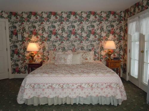 Bed & Breakfast Harbor House Inn