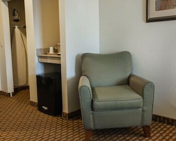 Hotel Comfort Inn & Suites Harrisonville