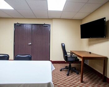 Hotel Comfort Inn & Suites Harrisonville