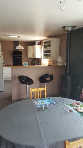 4 Chambres Au Calme Dans Maison � Montfaucon