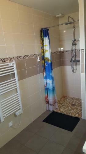 4 Chambres Au Calme Dans Maison � Montfaucon
