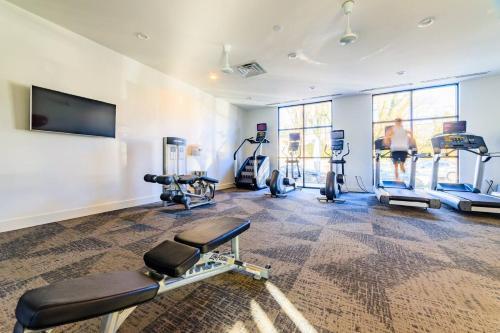 Apartamento Carytown Stay With *pool And Gym*