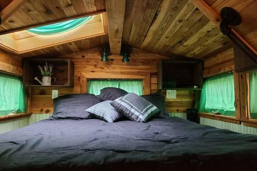 The Green Tiny Home On The Farm, Buckley, Wa