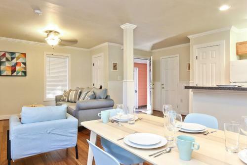 Breezin Apartment A