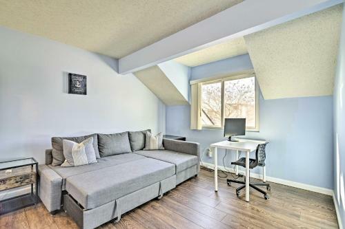 Cozy Virginia Beach Townhome About 6 Mi To Beach!