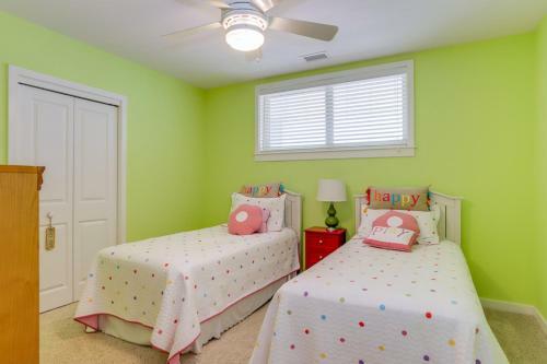 The Sanctuary - A Slice Of Heaven 338b