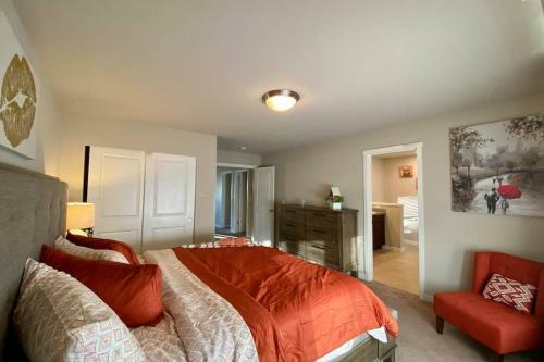 Quieter Villa: Neighborhood, Closer To Boeing