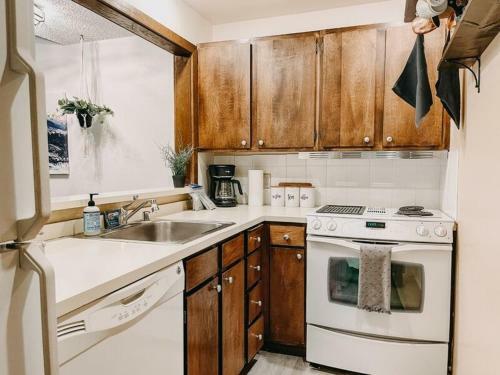 73sw - Wifi - F P - Withd - Sleeps 6 Home