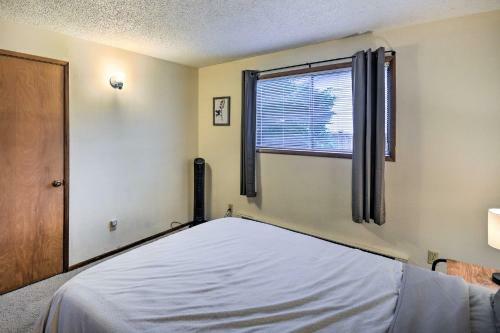 Moksha At The Shores - Idyllic Hoquiam Home