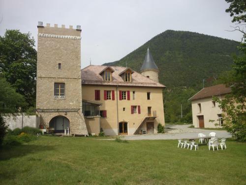 Bed & Breakfast Chateau Du Terrail