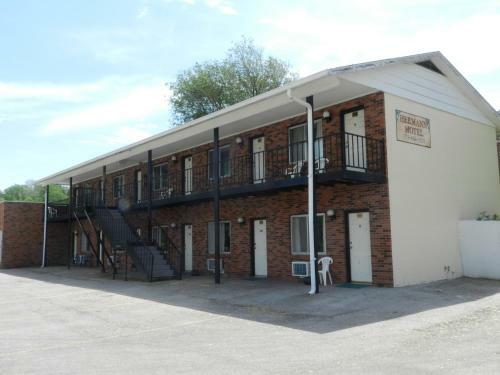Hermann Motel