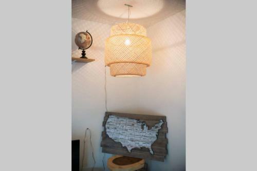 Contemporary, Marine 2bd/1ba Apartment C In Kent