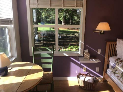 Hotel Lopez Farm Cottages & Tent Camping