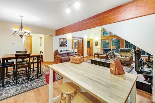Buckhead Cabin