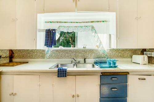 Time For Teal Beach Cottage
