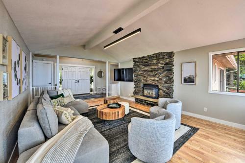 Chic Oceanfront Retreat With Deck And Mountain Views!