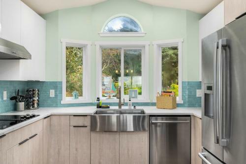 @ Marbella Lane ? Wave House, Your Oceanfront Retreat!