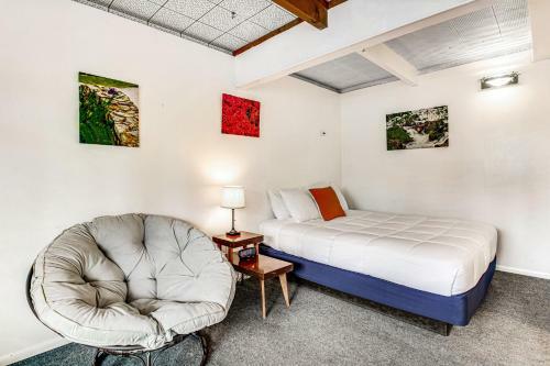 Pacific Motel II