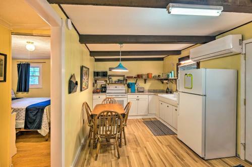 Rustic Hideaway With Fire Pit Less Than 1 Mi To River!