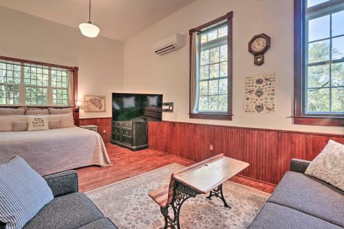 Renovated Wv Schoolhouse History Buffs Heaven!