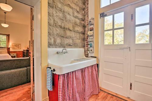 Renovated Wv Schoolhouse History Buffs Heaven!