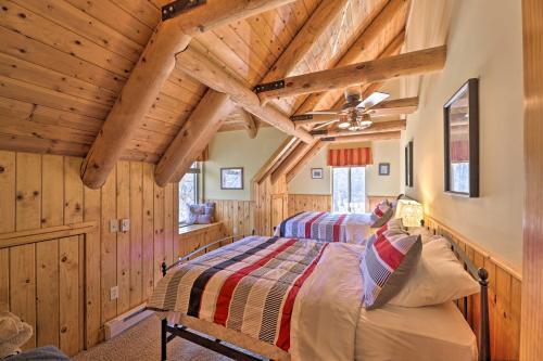 Serenity On The River Luxe Lewisburg Cabin!