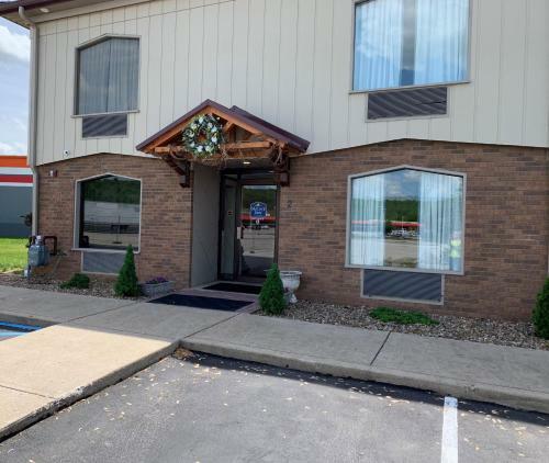 Motel Mccoy's Inn