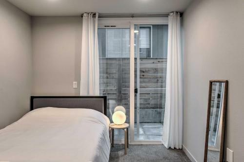 Modern Seattle Townhome, 10 Mi To Pike Place!
