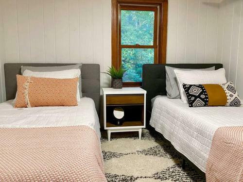 Stonewall Cottage - Close To Dt Baileys Harbor, Modern Amenities