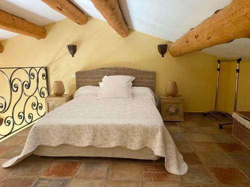 Bed & Breakfast Chambres D'h�tes Et Studios de Charme - A Mandria