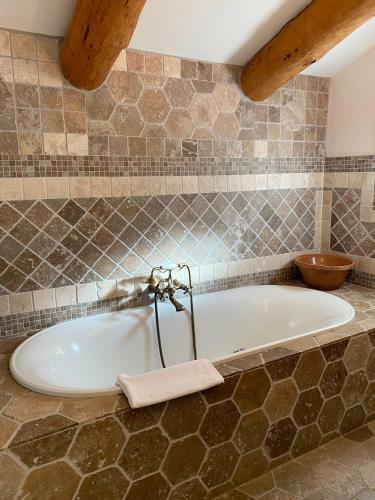 Bed & Breakfast Chambres D'h�tes Et Studios de Charme - A Mandria