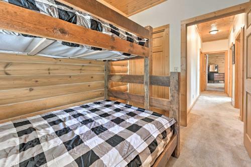 Hillside Hideaway With Hot Tub And Heated Patio!