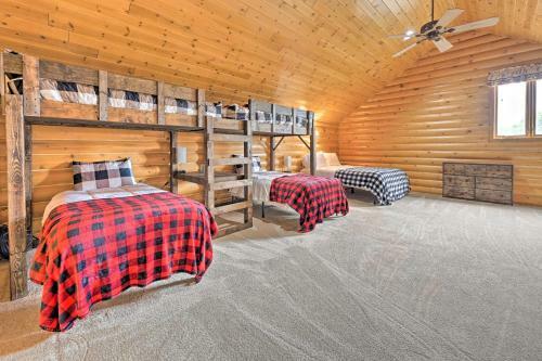 Hillside Hideaway With Hot Tub And Heated Patio!