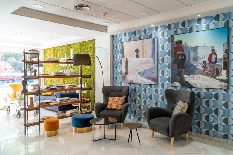 Avenida Hotel Almer�a