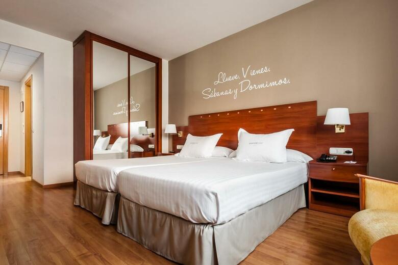 Avenida Hotel Almer�a
